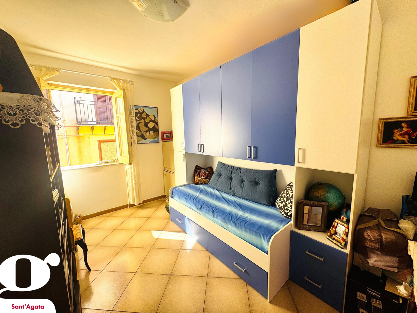 Quadrilocale in vendita a Santo Stefano di Camastra