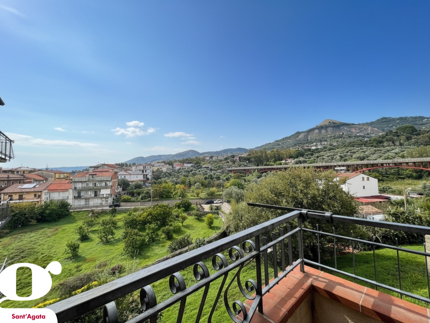 Appartamento con box a Sant'Agata di Militello