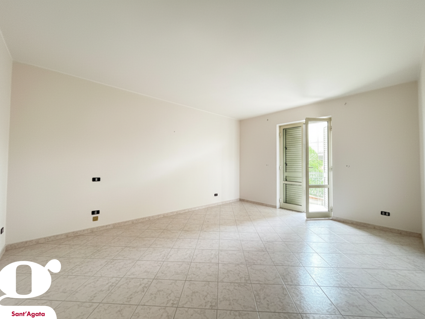 Appartamento con box a Sant'Agata di Militello