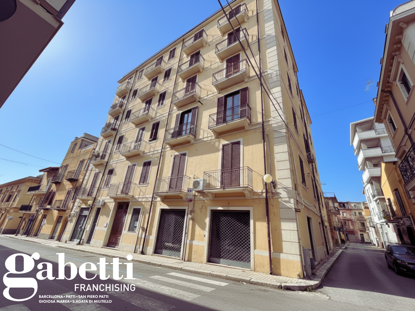 Trilocale arredato in affitto a Sant'Agata di Militello