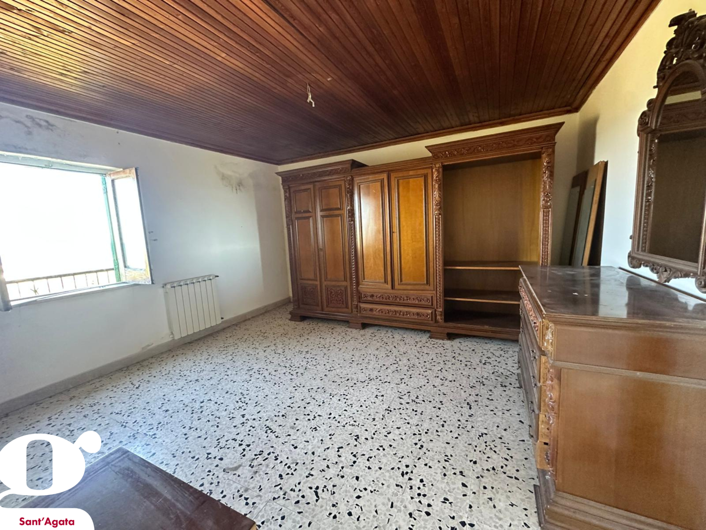 Casa indipendente da ristrutturare a Sant'Agata di Militello