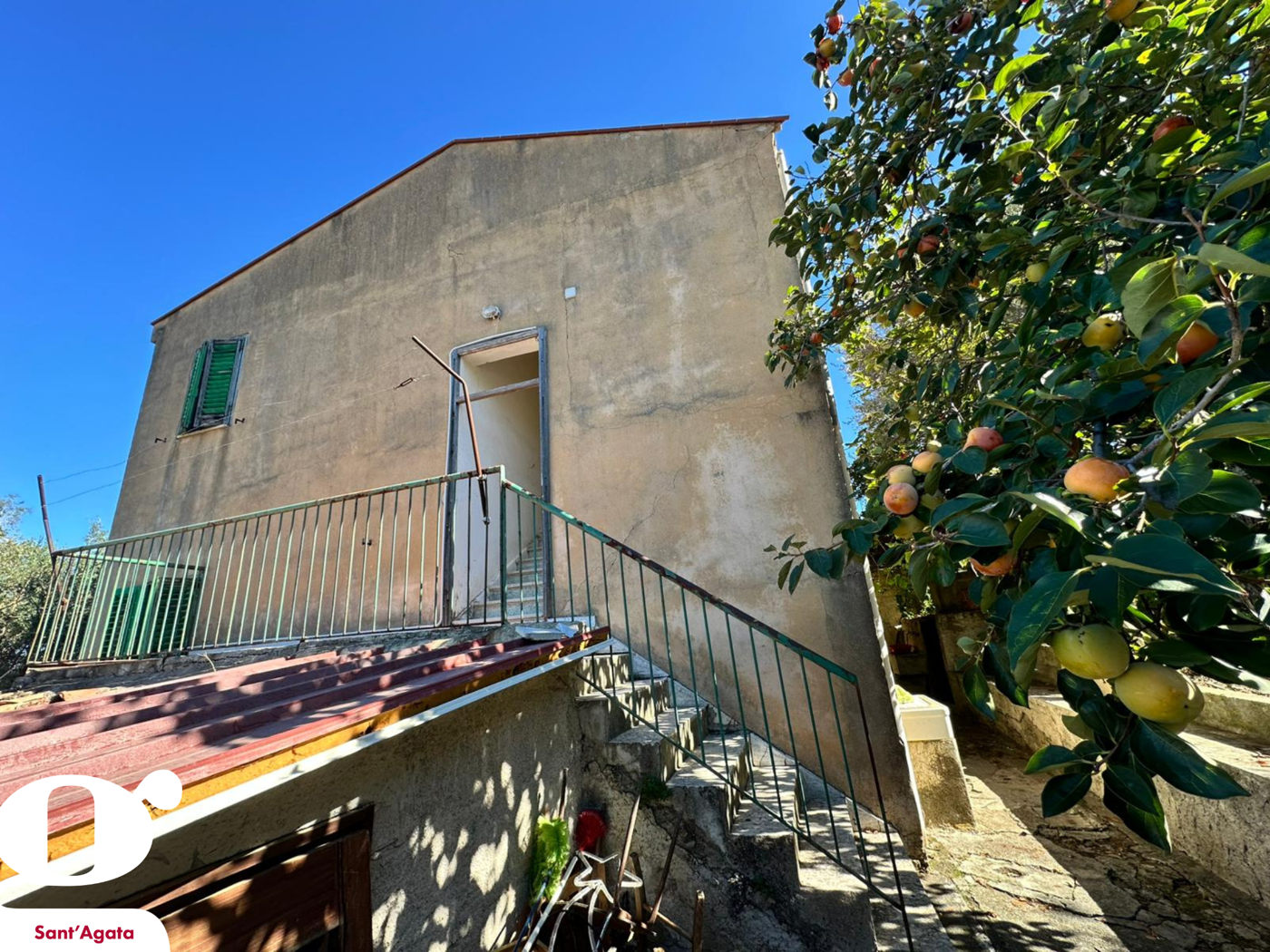 Casa indipendente da ristrutturare a Sant'Agata di Militello