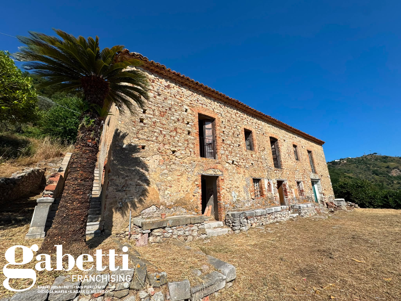 Villa con giardino a Militello Rosmarino