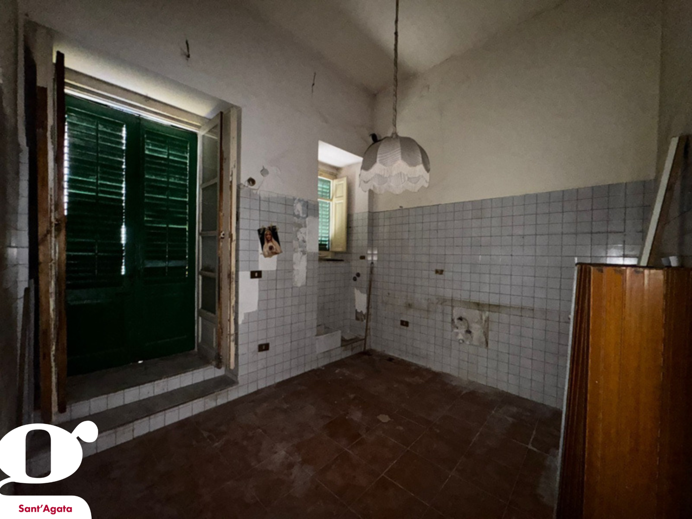 Casa indipendente da ristrutturare a Sant'Agata di Militello