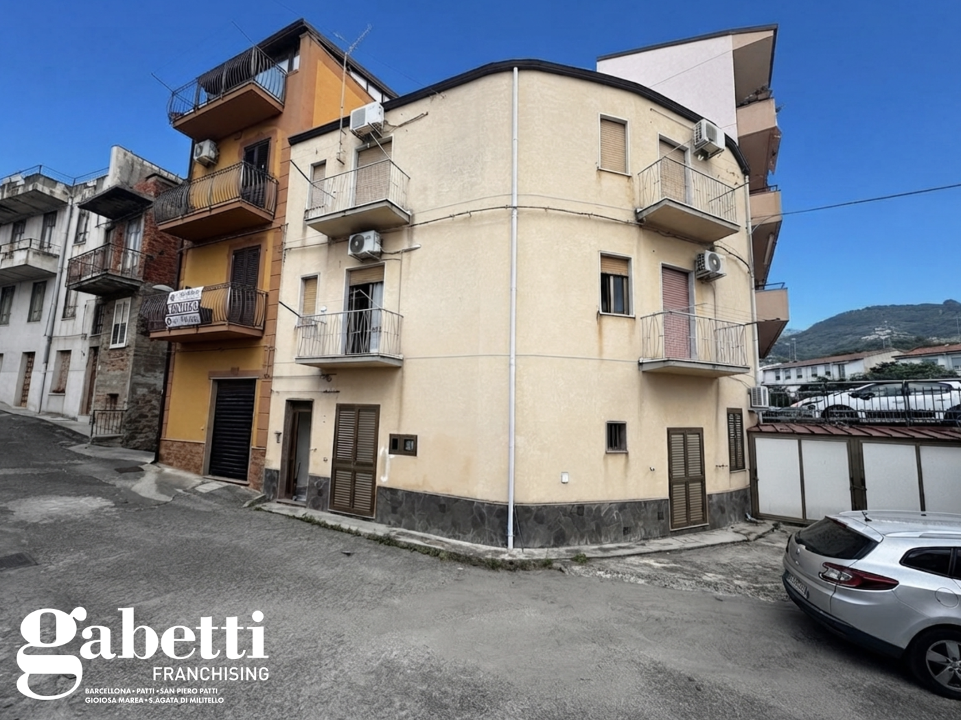 Trilocale in vendita a Sant'Agata di Militello