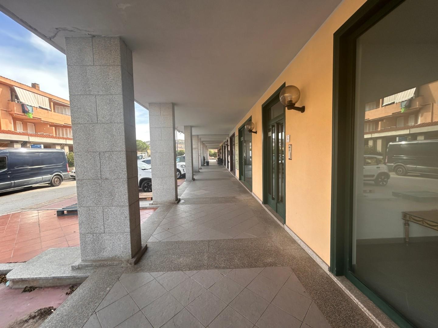 Negozio in vendita a Palau