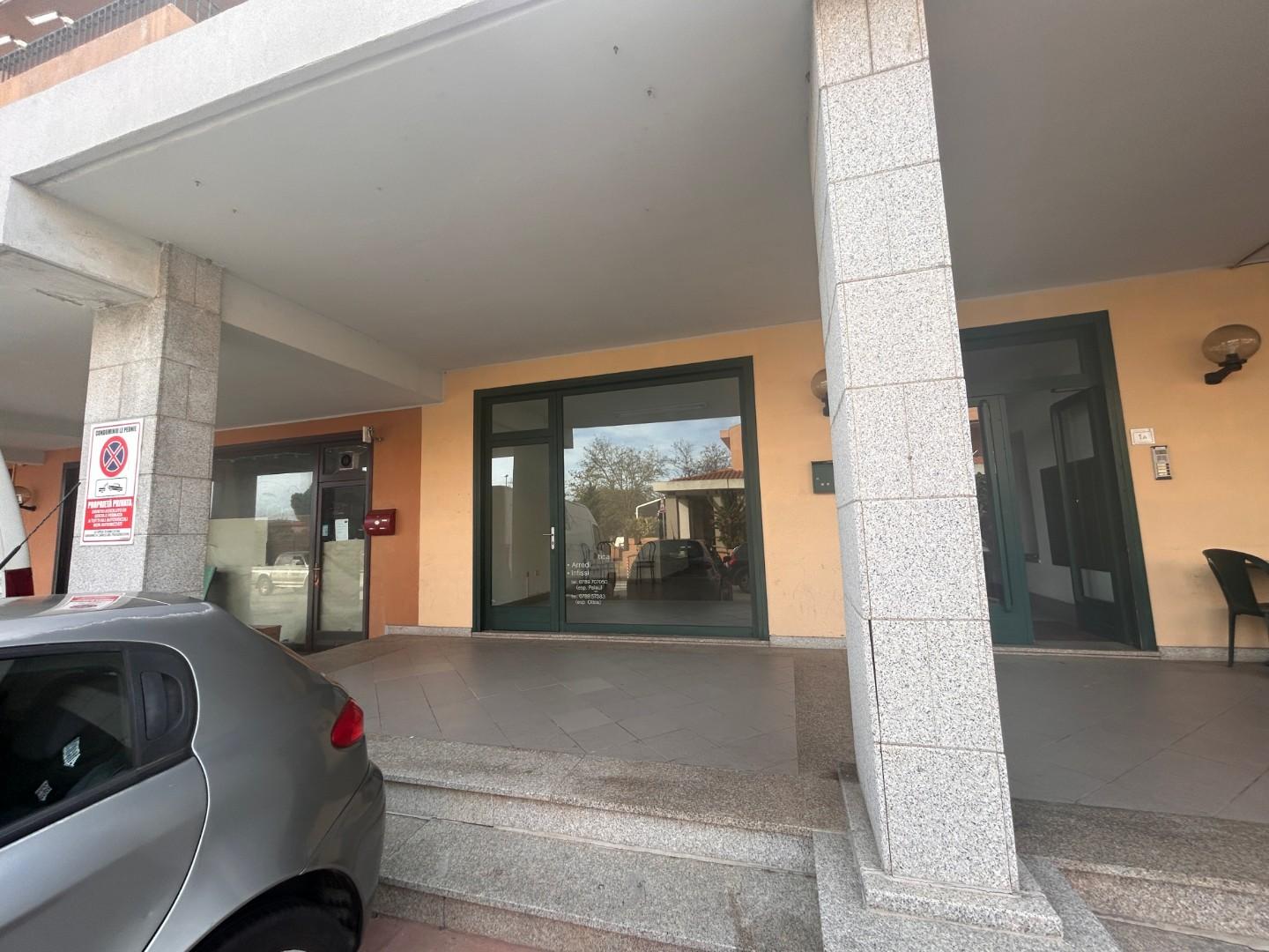 Locale commerciale in vendita a Palau