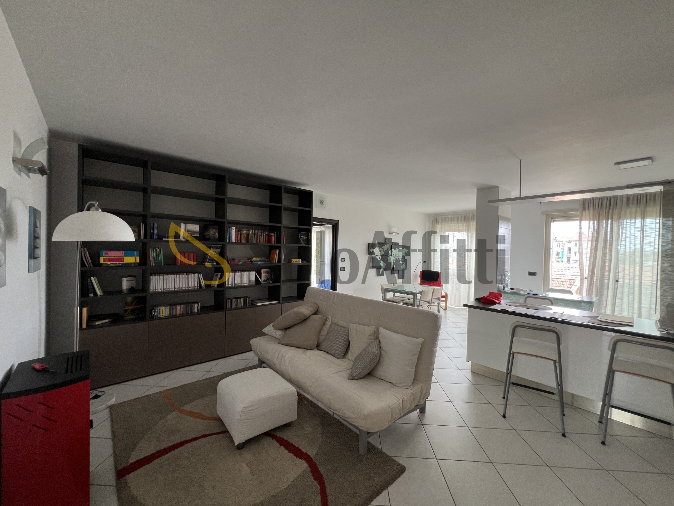 Appartamento con terrazzo in via san rocco 51, Grugliasco