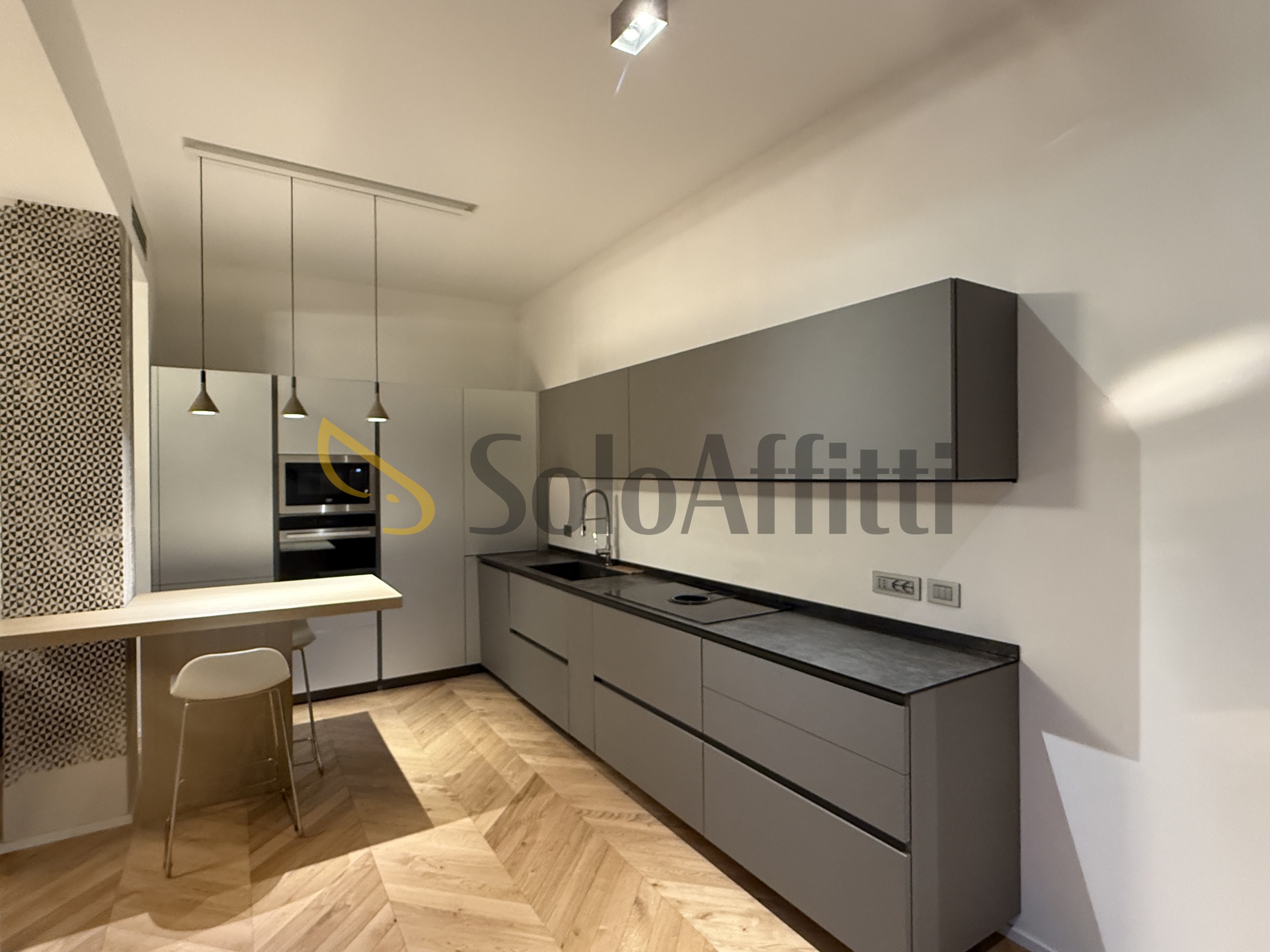 Bilocale con terrazzo in via giuseppe luigi lagrange 24, Torino