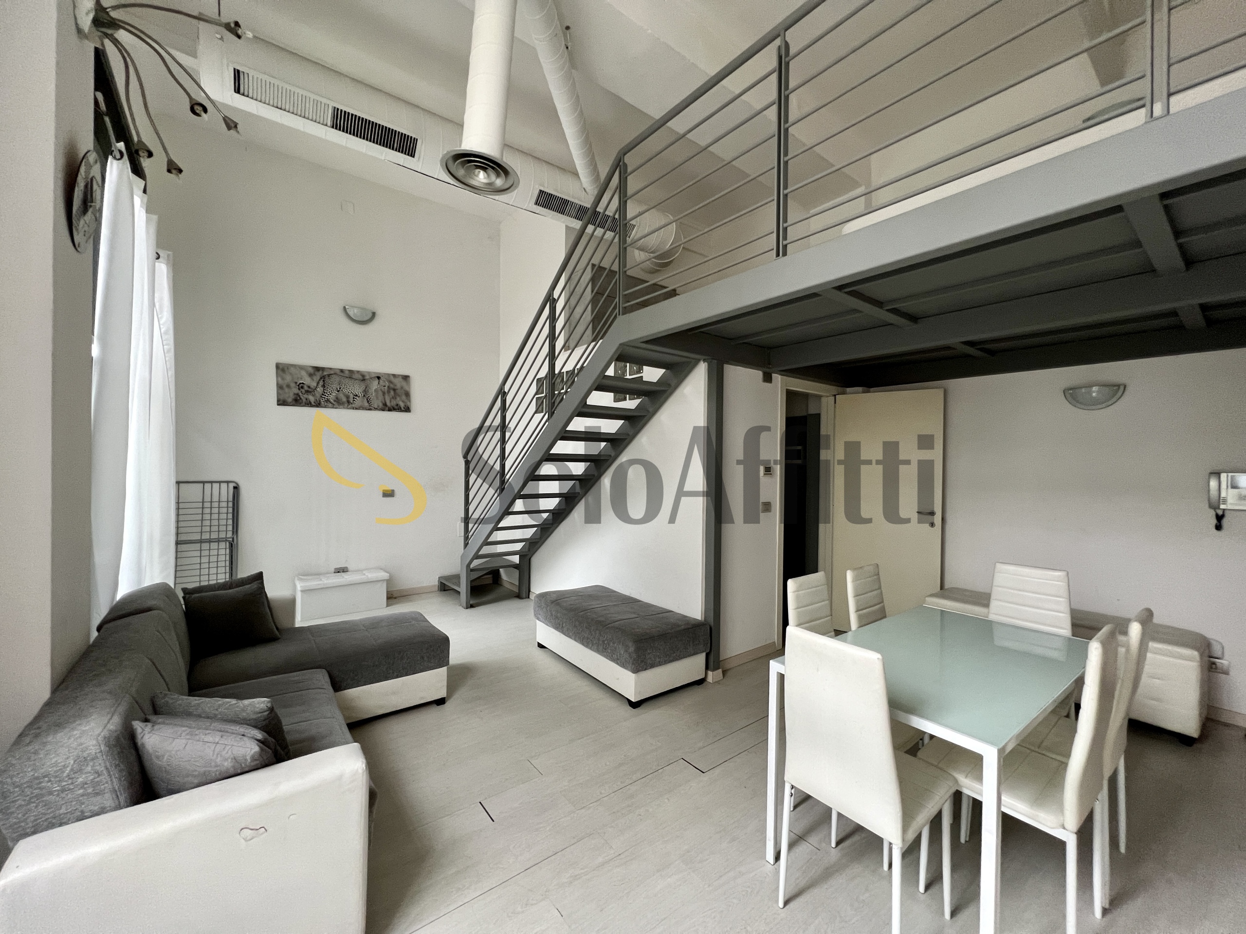 Loft in affitto in via crescentino 25, Torino