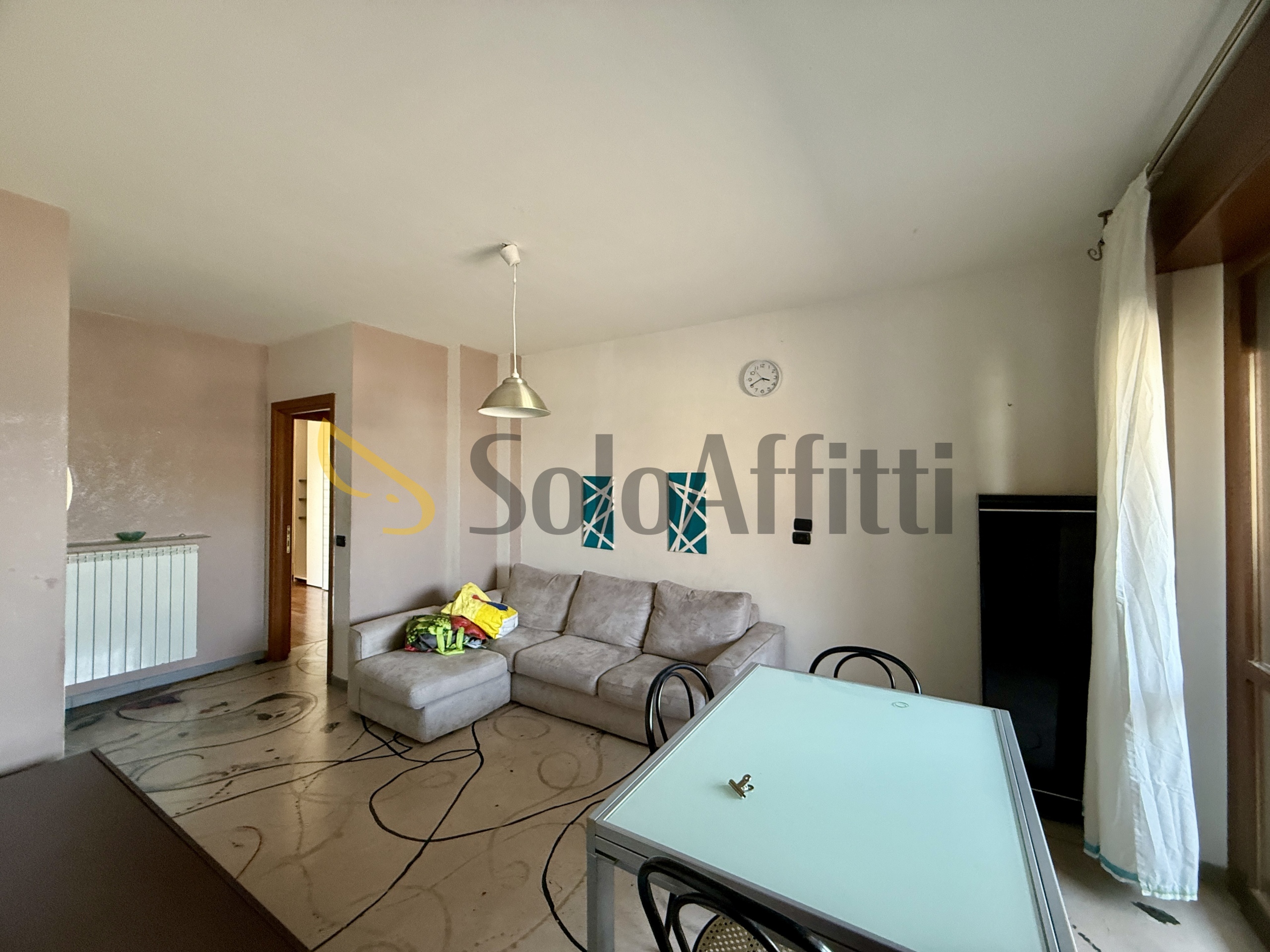 Trilocale con terrazzo in corso grosseto 399, Torino