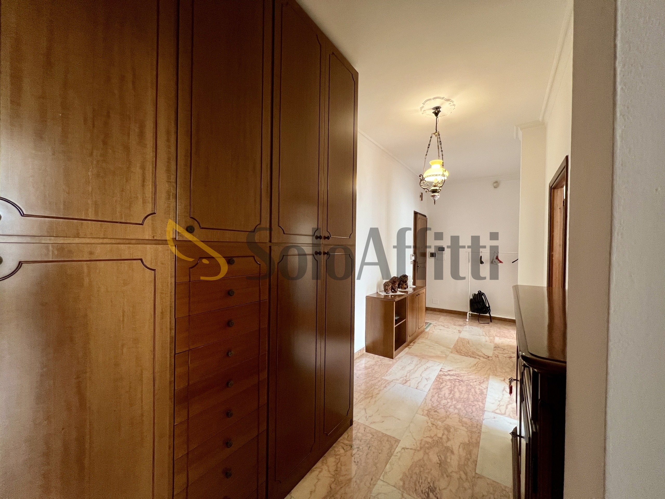 Quadrilocale in affitto in via fatebenefratelli 4, Torino