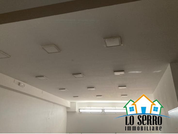 Locale commerciale in vendita a Alcamo