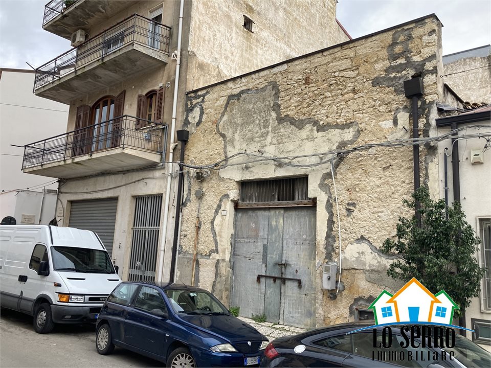 Magazzino in vendita a Alcamo