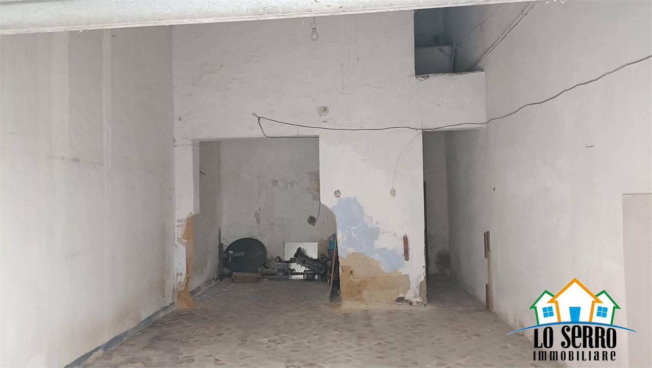 Box/Garage 40mq in vendita a Alcamo