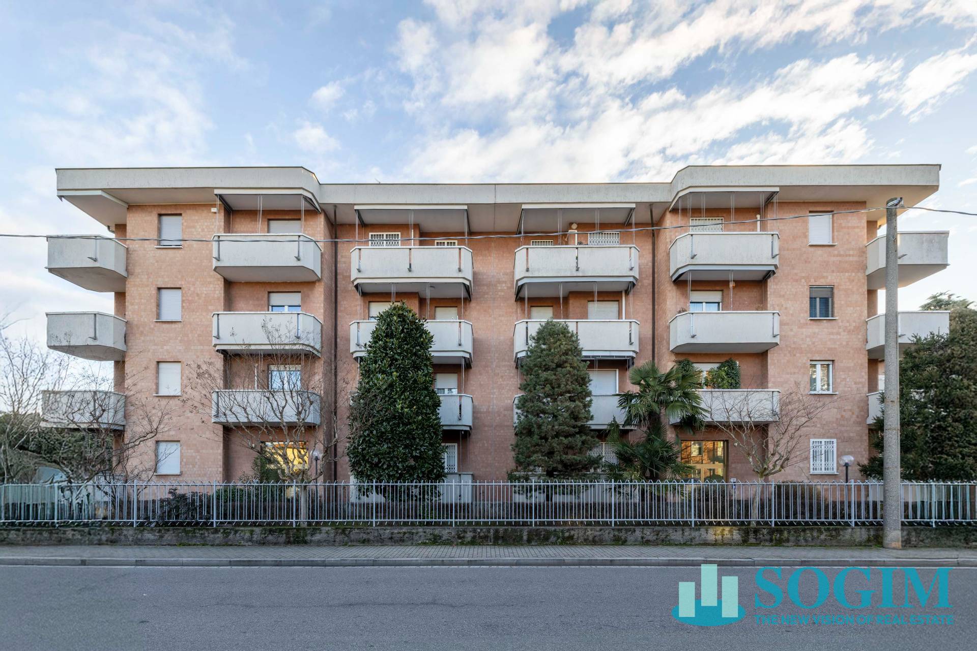 Appartamento in vendita a Carugate