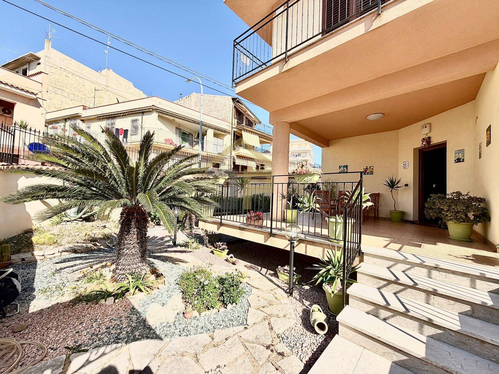 Porzione Di Villa Bifamiliare in vendita a Balestrate
