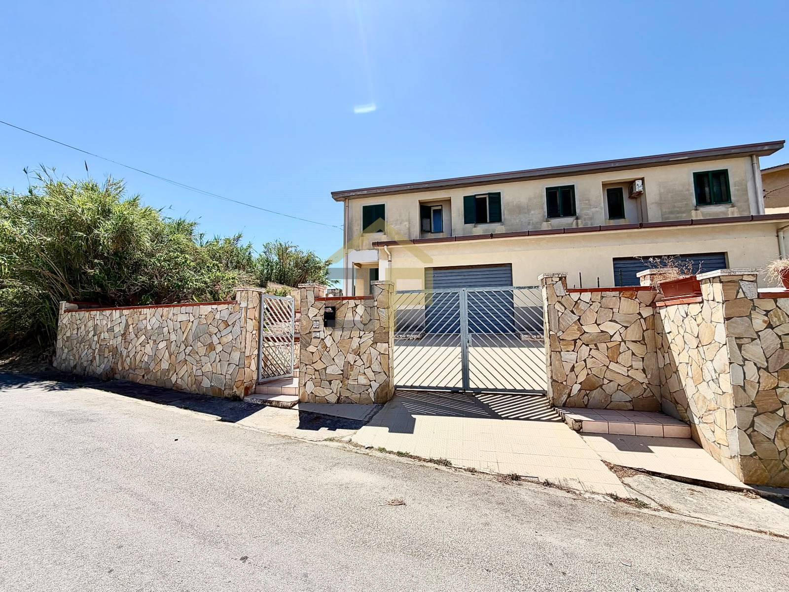 Porzione Di Villa Bifamiliare in vendita a Trappeto