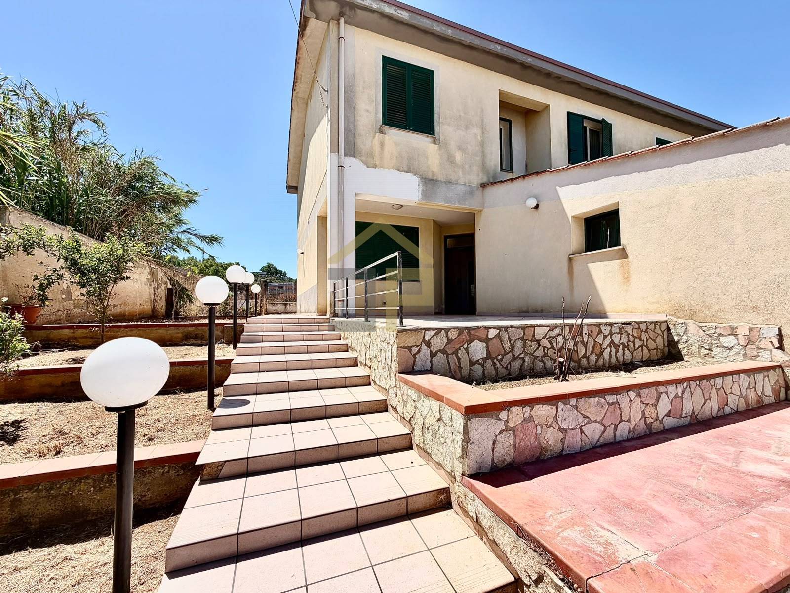Porzione Di Villa Bifamiliare in vendita a Trappeto