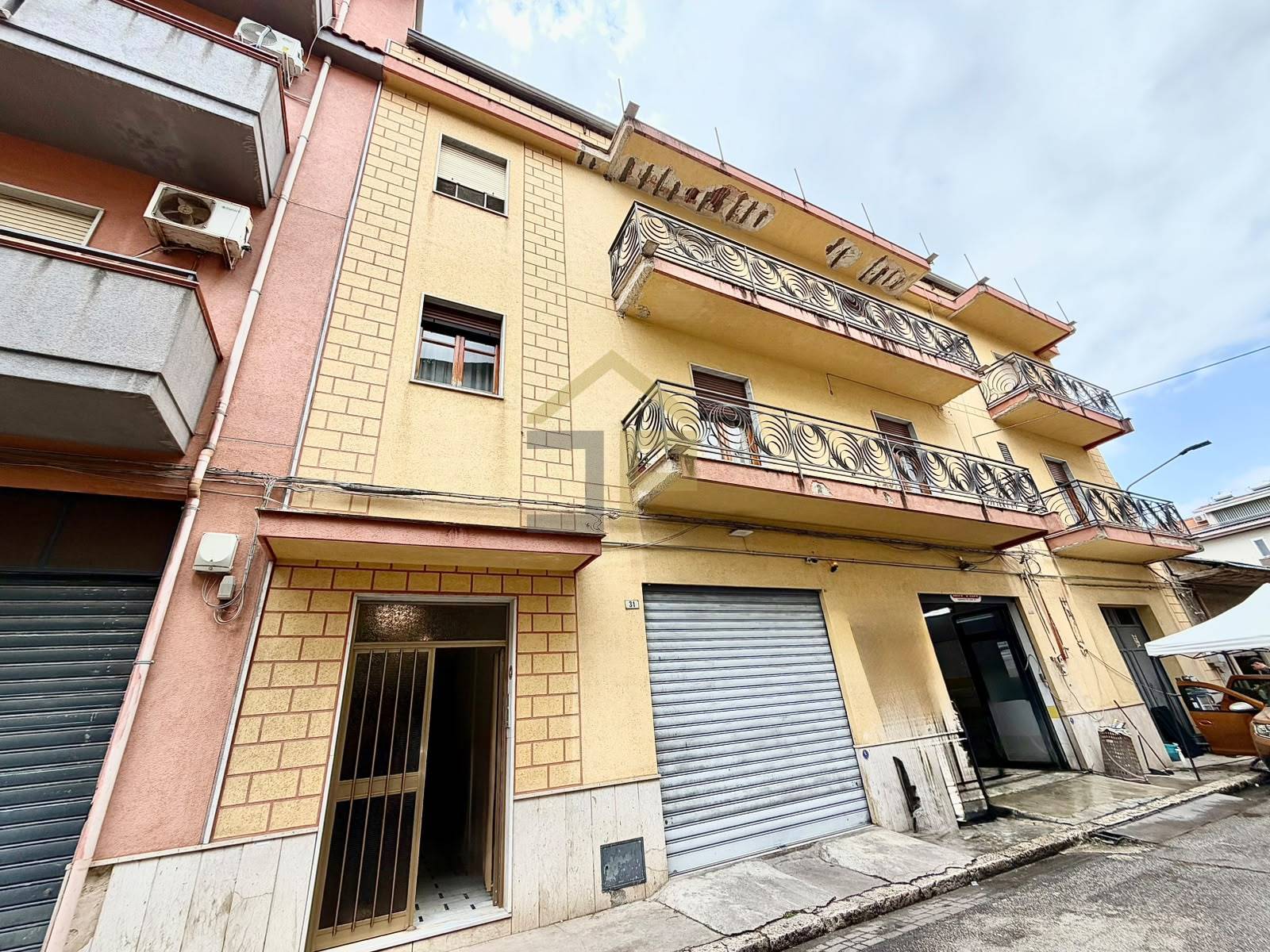 Palazzina in vendita a Partinico