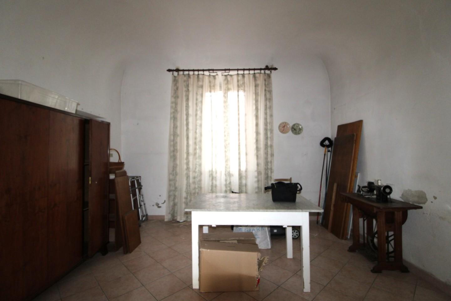 Bilocale da ristrutturare, Pisa riglione oratoio