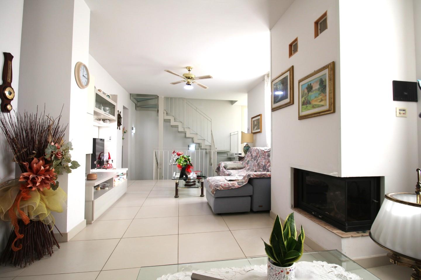 Villa Trifamiliari con giardino a San Giuliano Terme