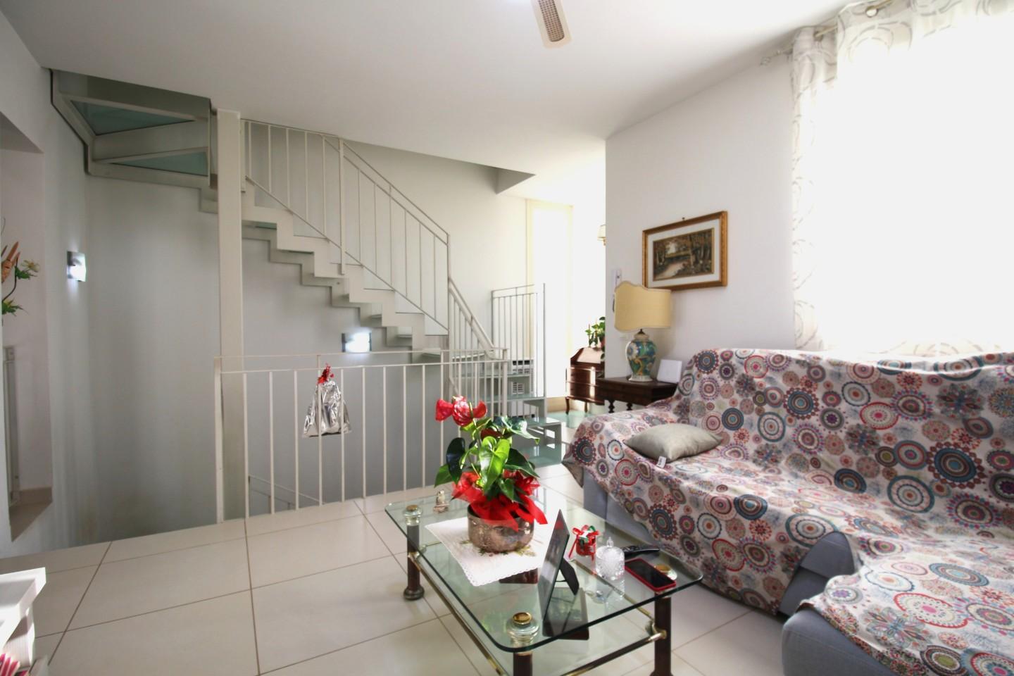 Villa Trifamiliari con giardino a San Giuliano Terme