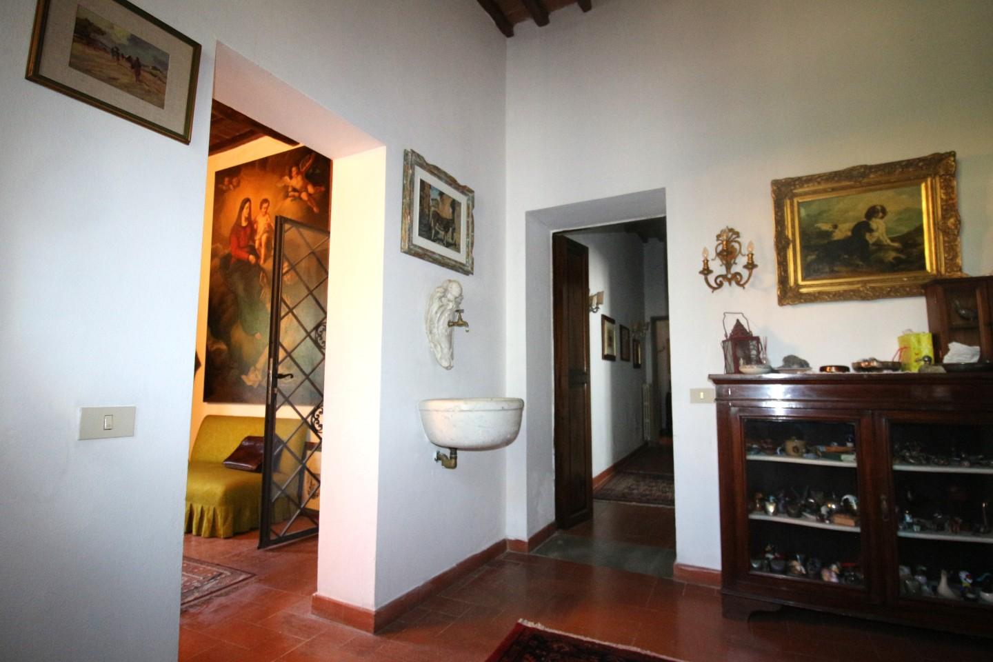 Rustico con giardino a Pisa