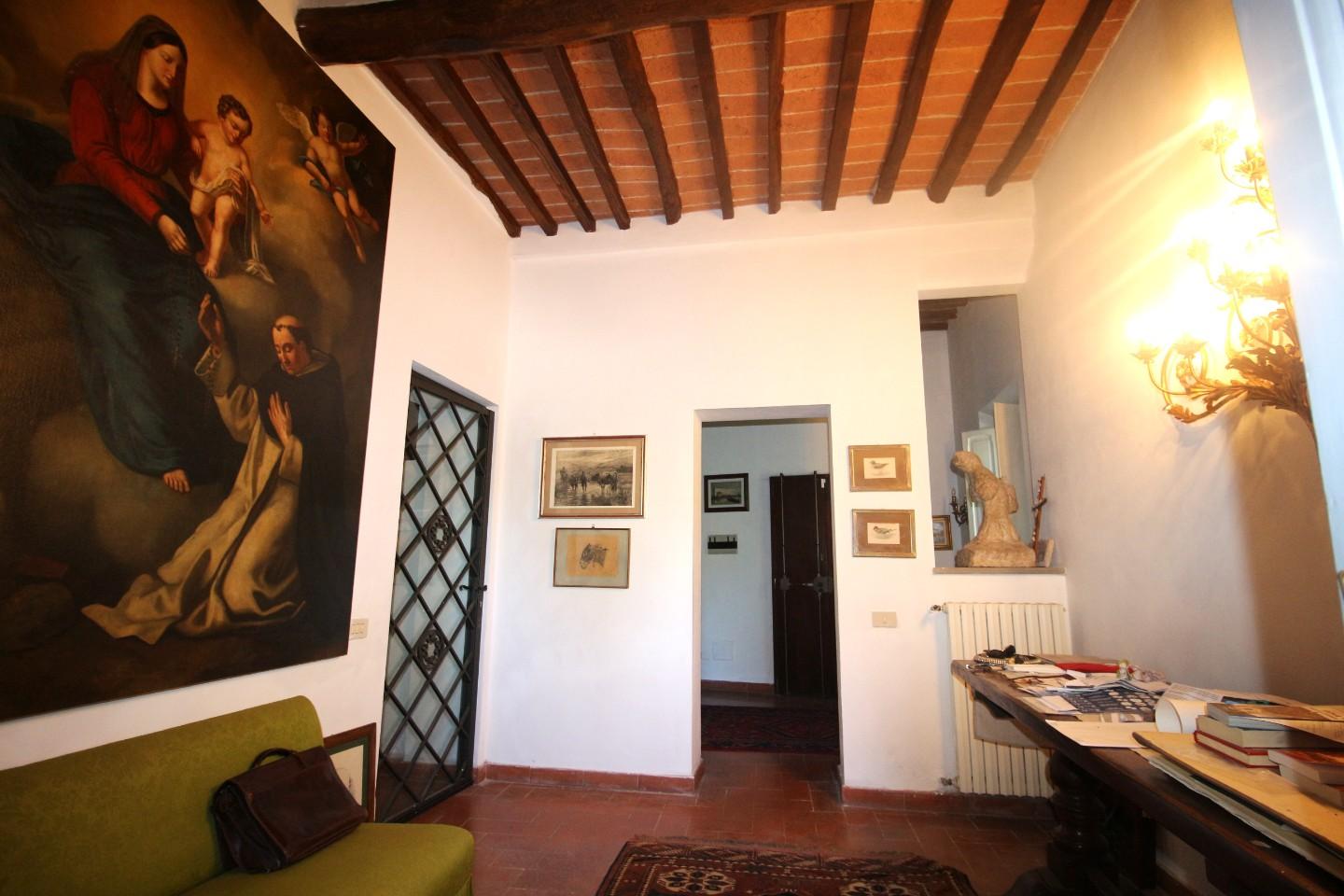 Rustico con giardino a Pisa