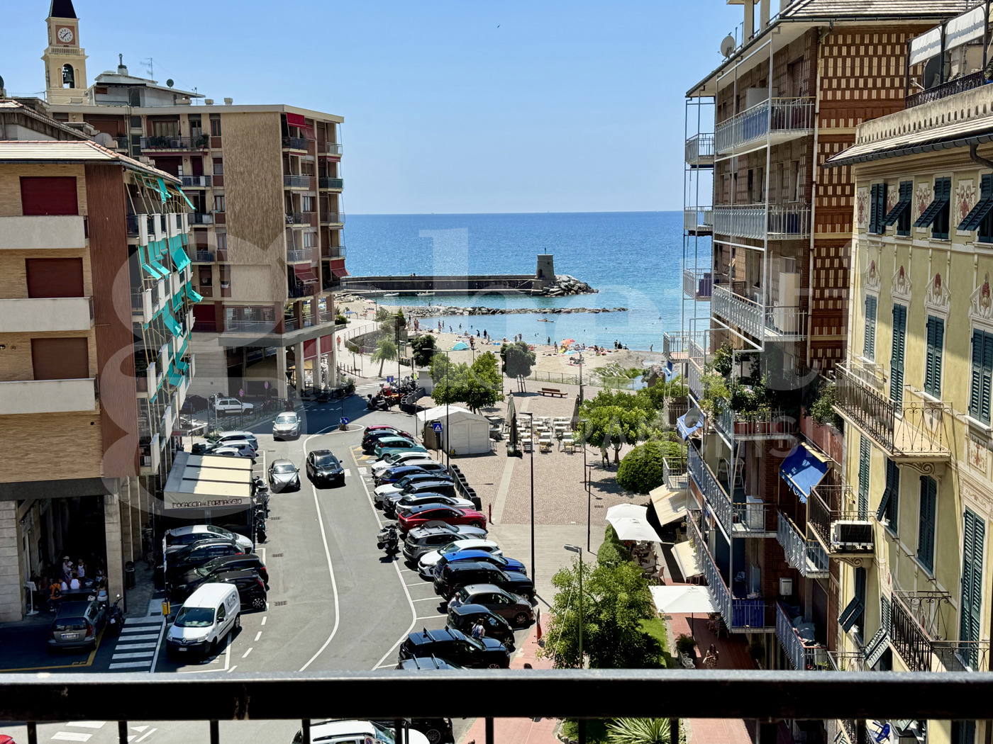 Trilocale da ristrutturare a Recco