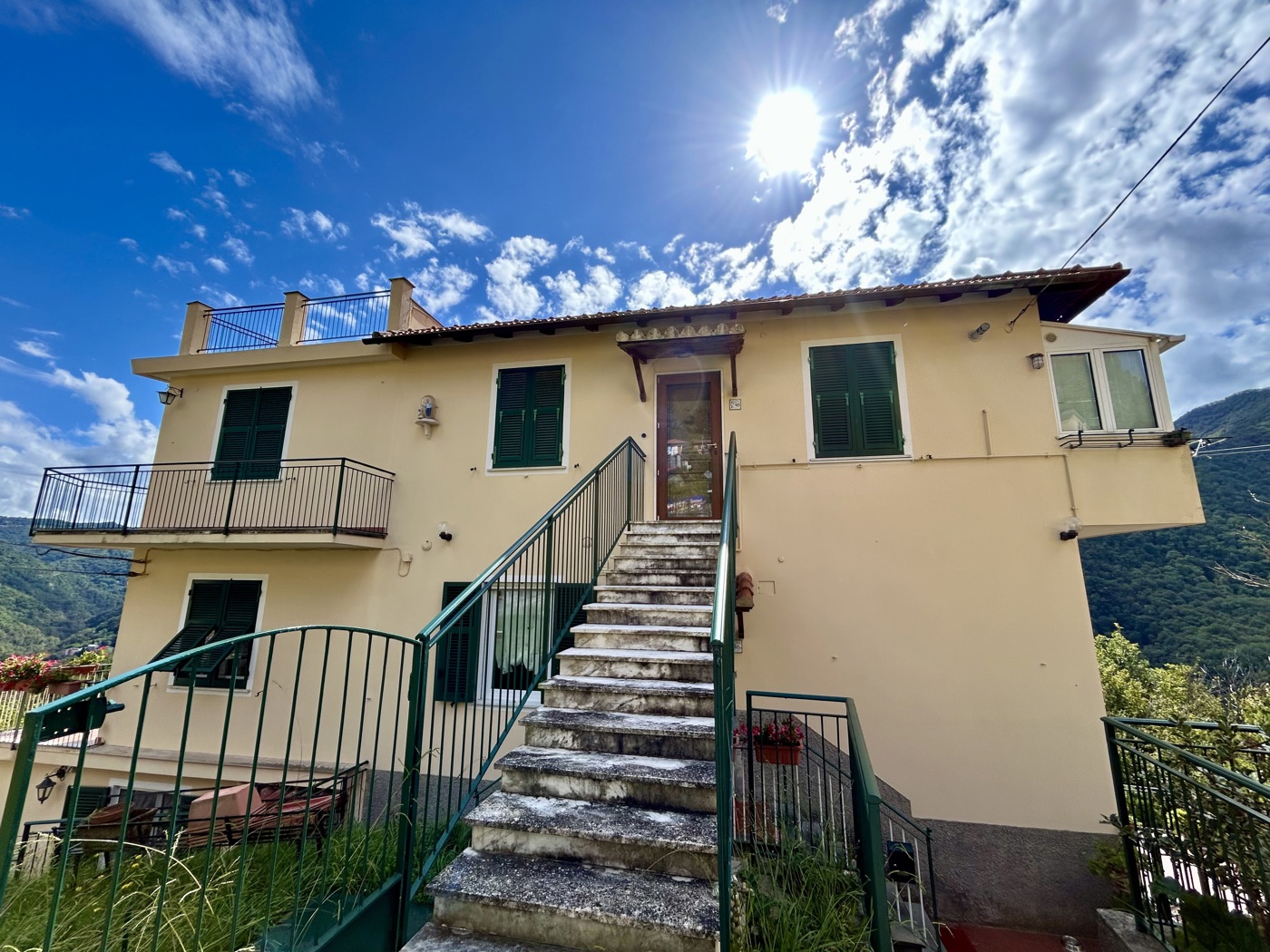 Appartamento con giardino a Davagna