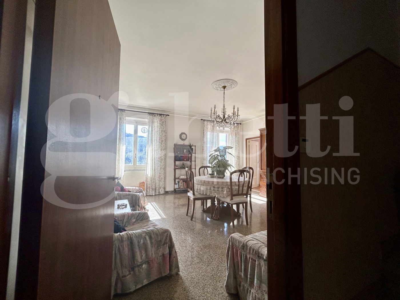 Quadrilocale con giardino a Davagna