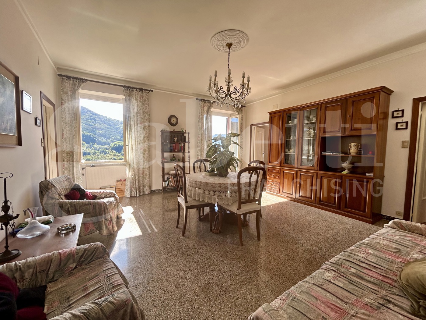 Quadrilocale con giardino a Davagna