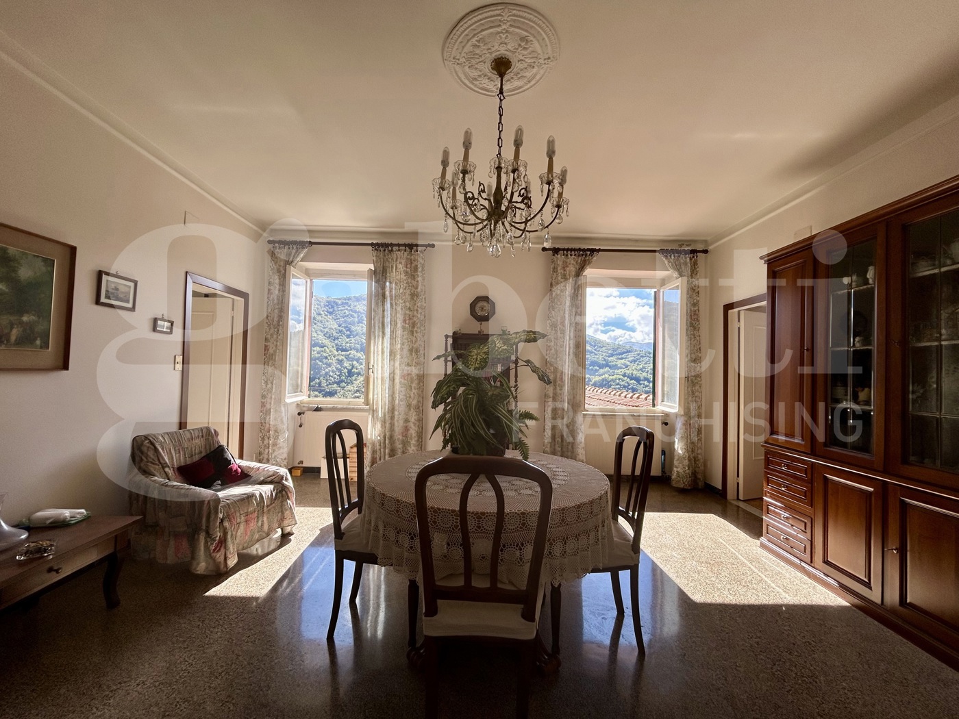 Quadrilocale con giardino a Davagna