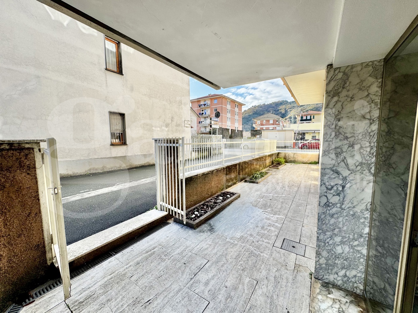 Trilocale con box a Cogorno