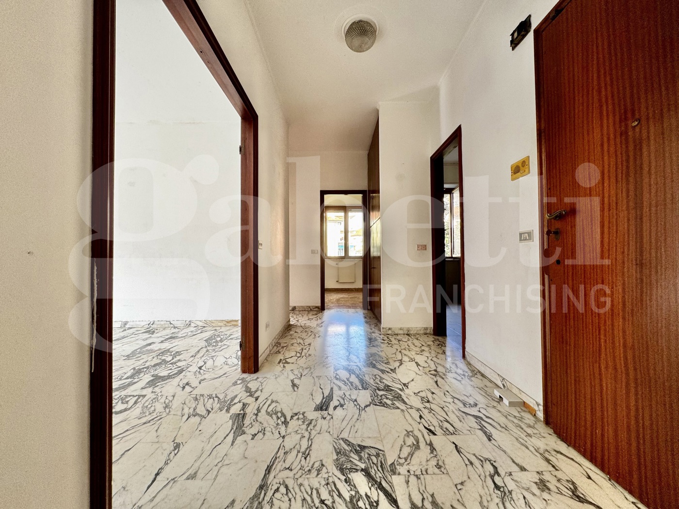 Trilocale con box a Cogorno