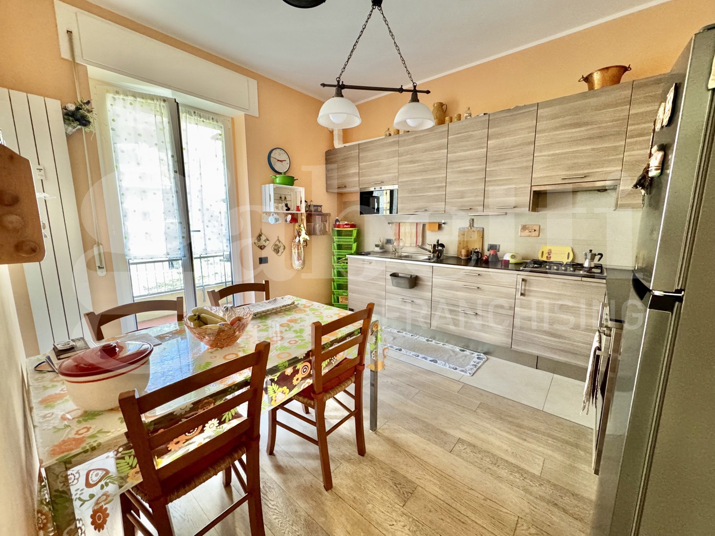 Trilocale con giardino a Genova