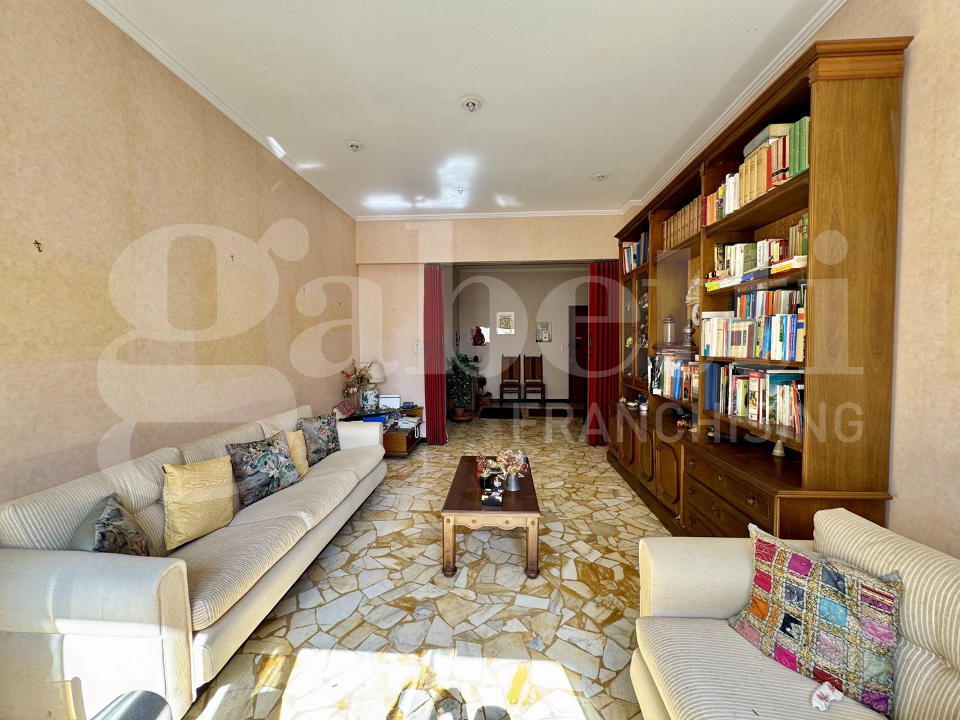 Appartamento da ristrutturare a Genova