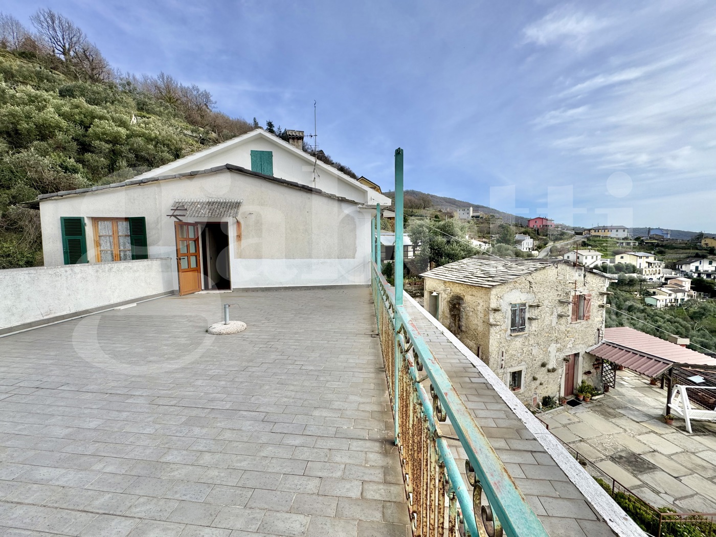 Casa indipendente con giardino a Cogorno