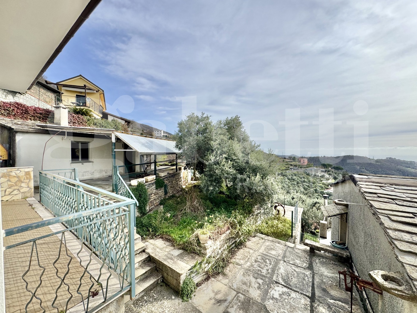 Casa indipendente con giardino a Cogorno