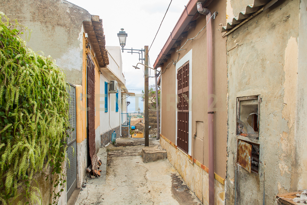 Casa indipendente in vendita a Motta Sant'Anastasia