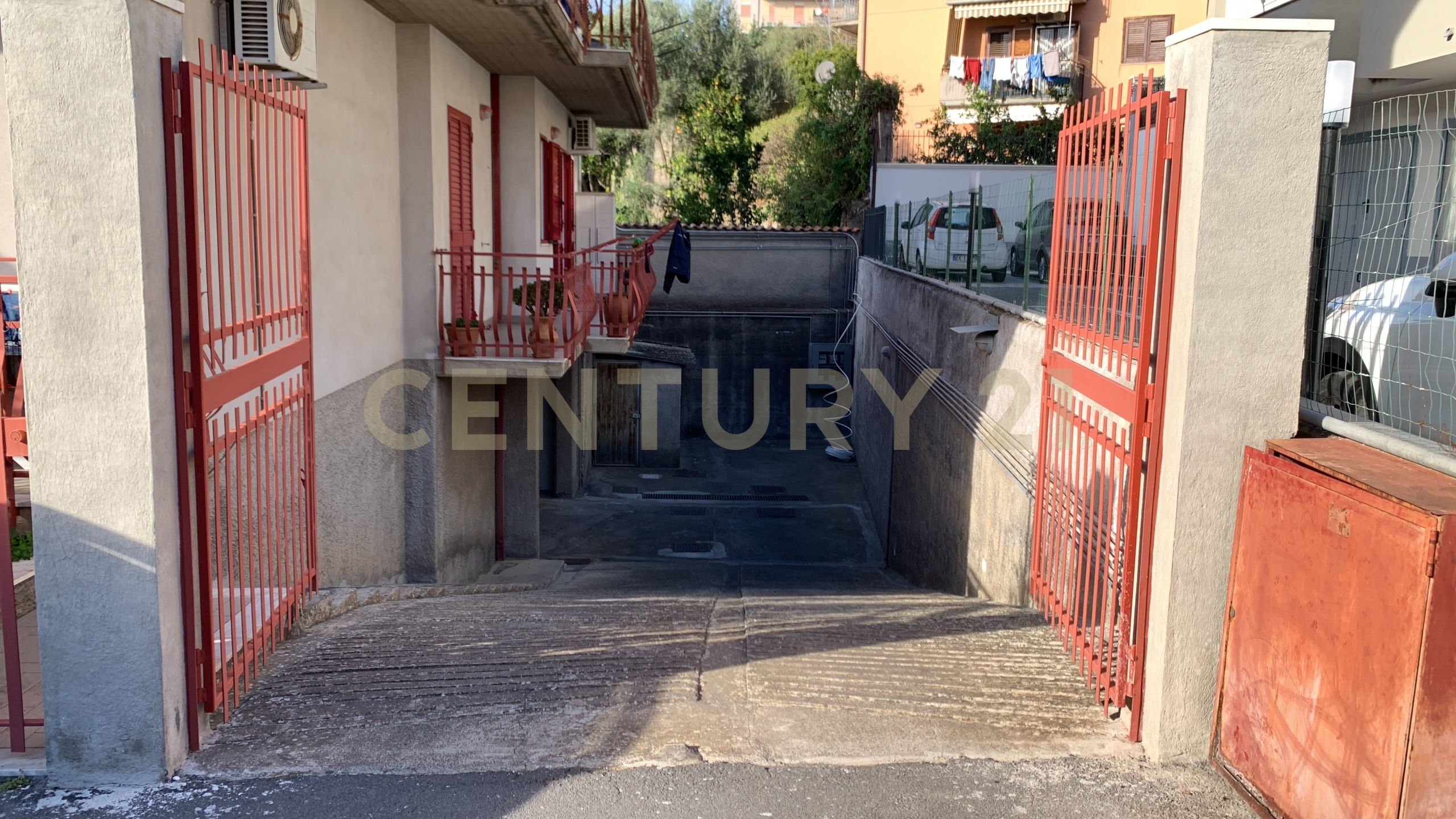 Box/Garage 39mq in vendita a Mascalucia