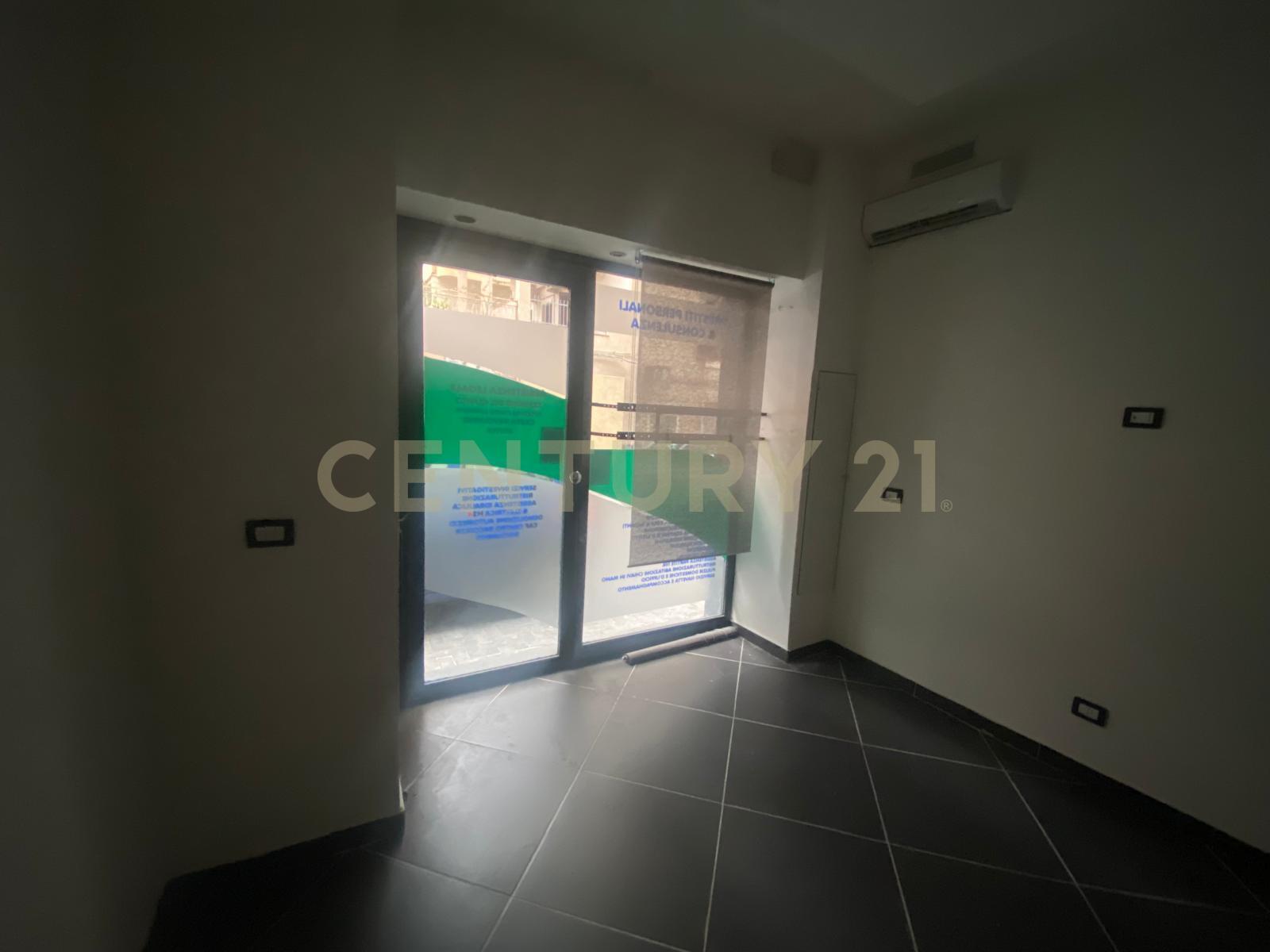 Locale commerciale in affitto in via ingegnere 17, Catania