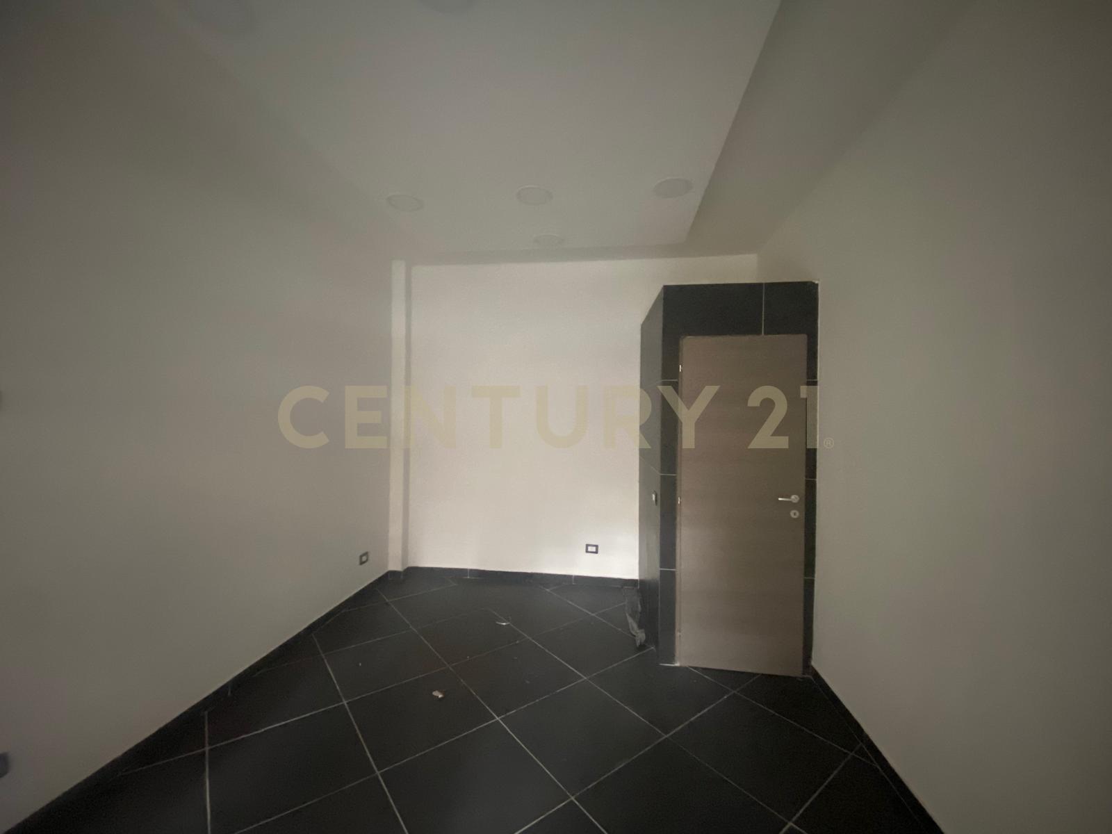 Locale commerciale in affitto in via ingegnere 17, Catania