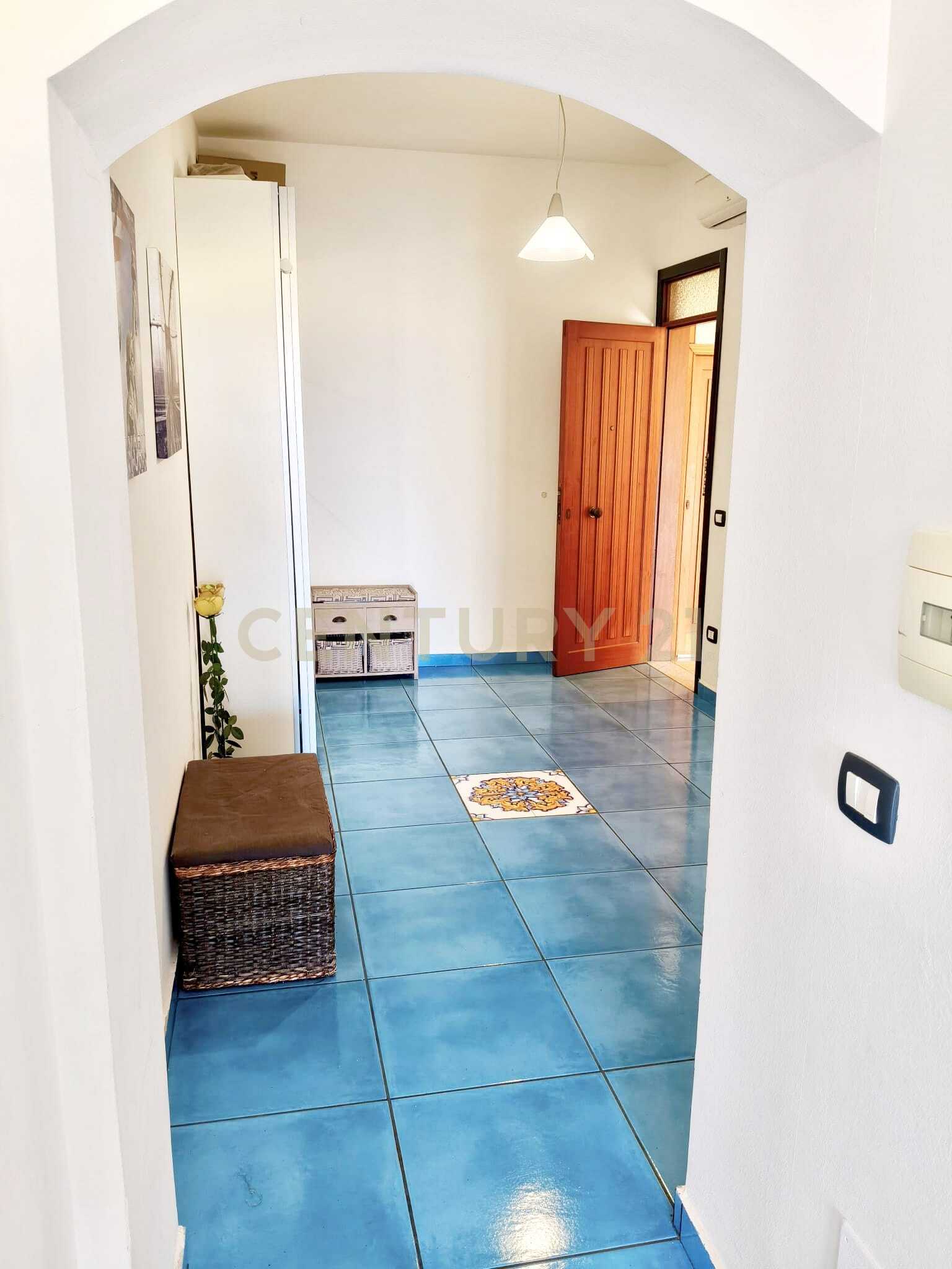 Quadrilocale vista mare in via tripoli 134, Capo d'Orlando