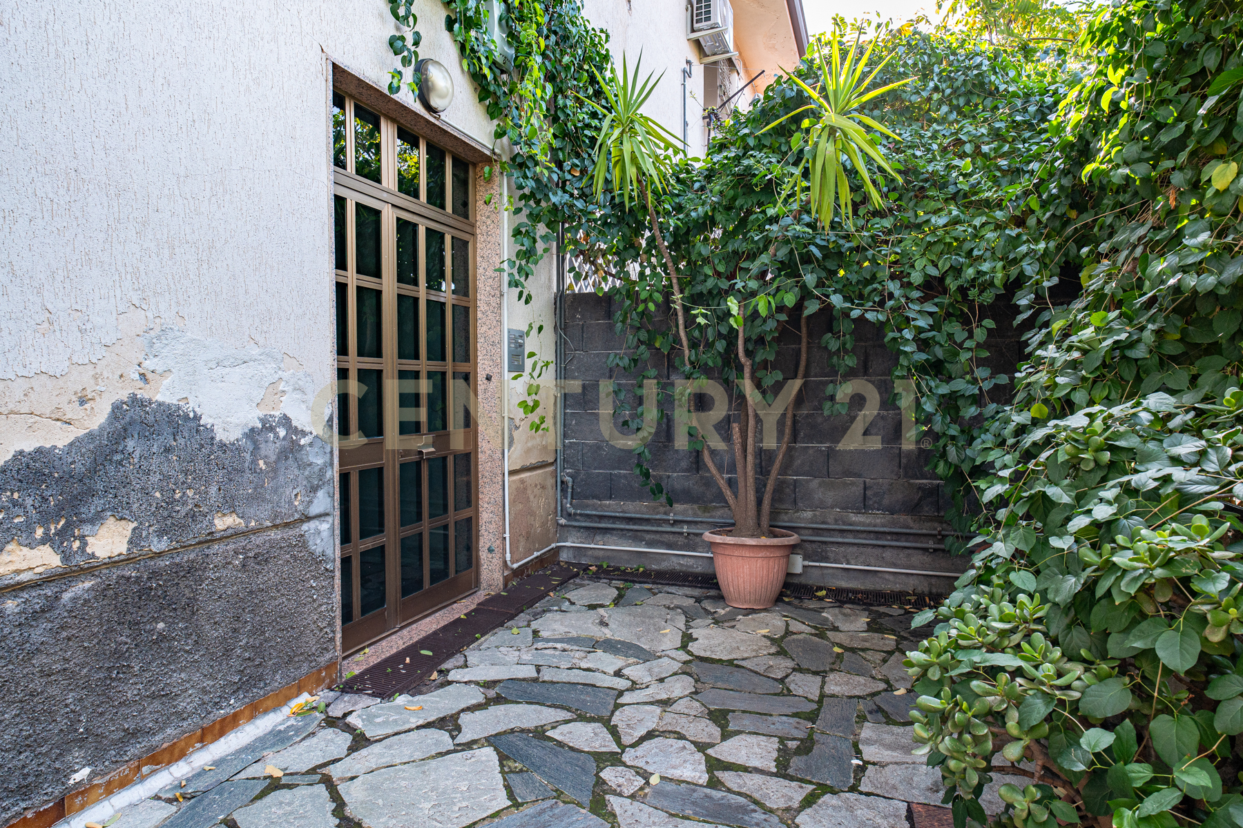 Appartamento con giardino in via pulei 49a, Mascalucia