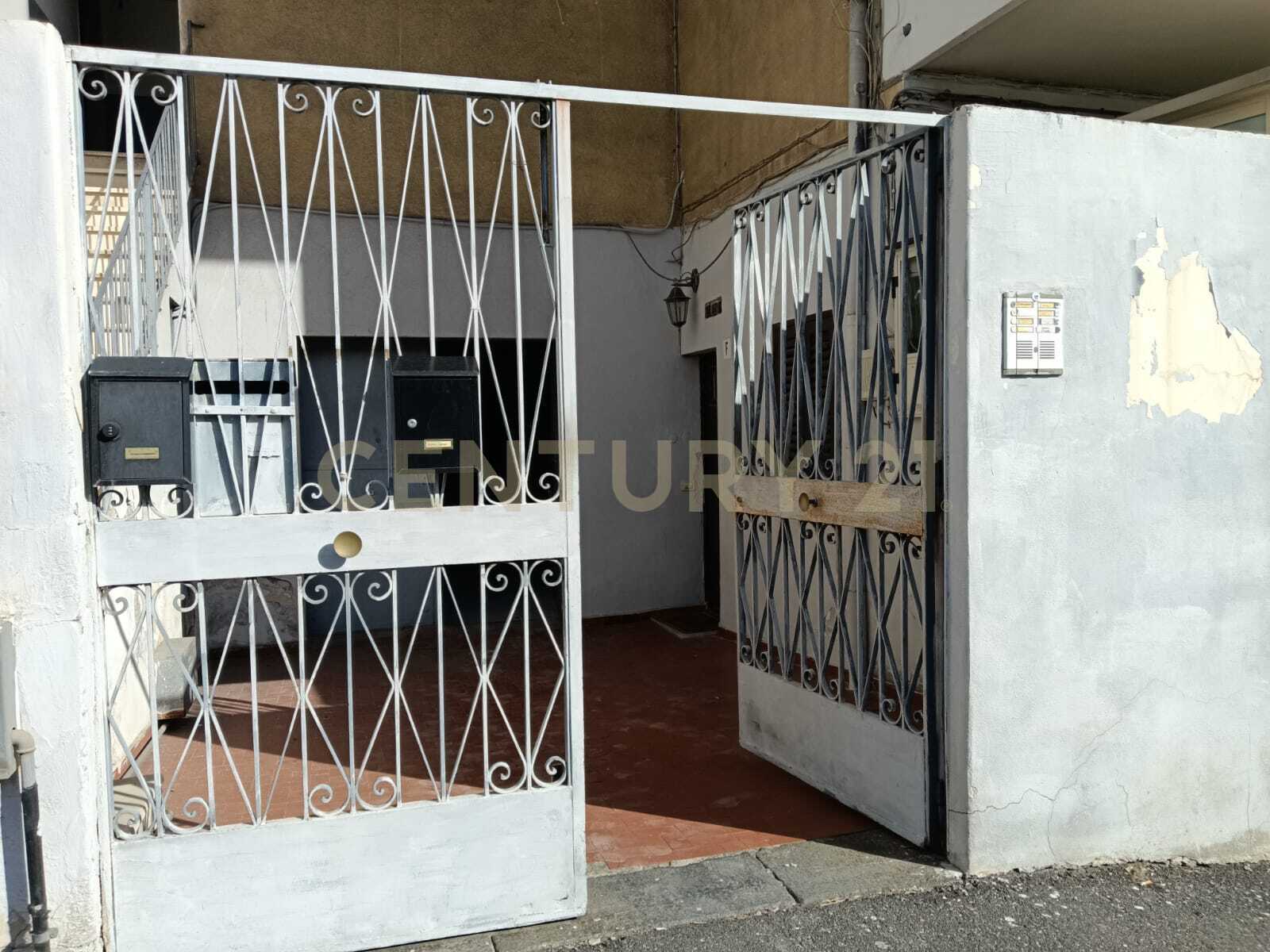 Box/Garage 44mq con giardino in via domenico morelli 13, Catania