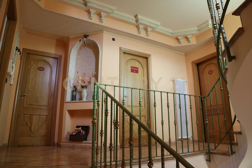 Villa con giardino in via orgaz 110, Milazzo