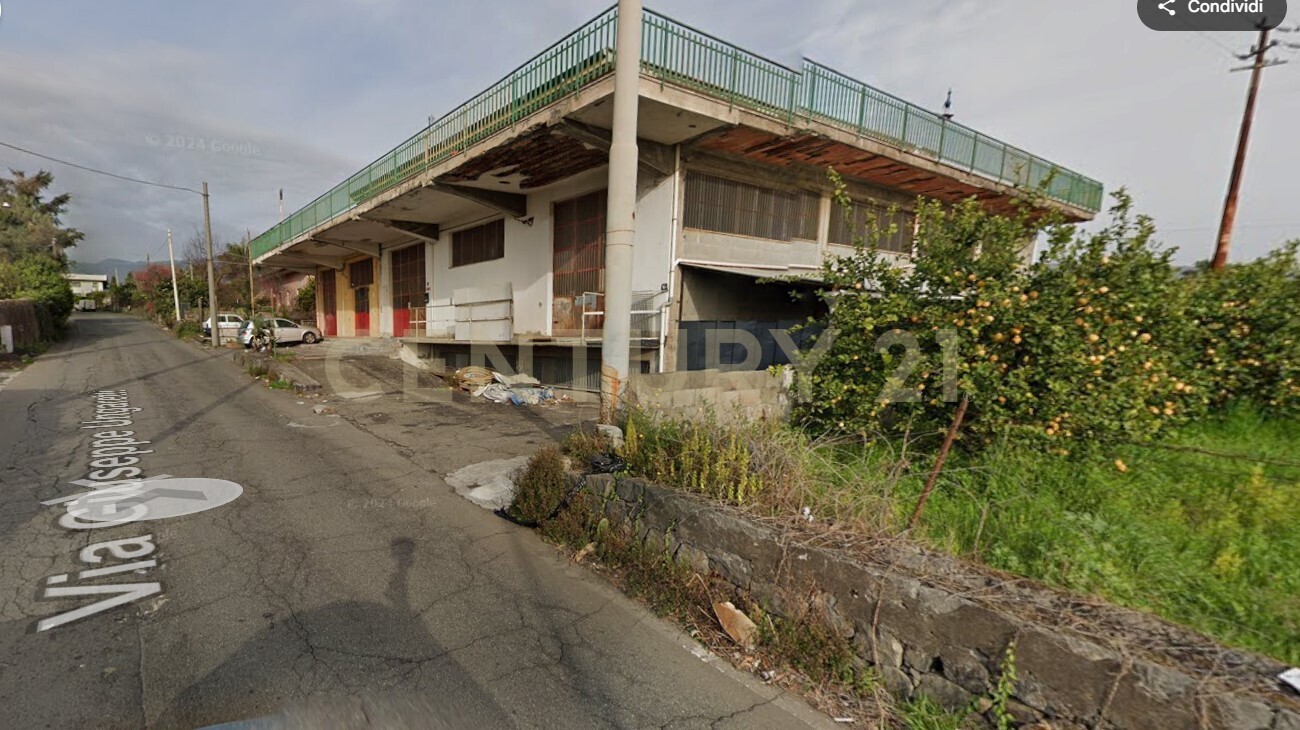 Laboratorio con giardino in via ungaretti 16-h g, Giarre