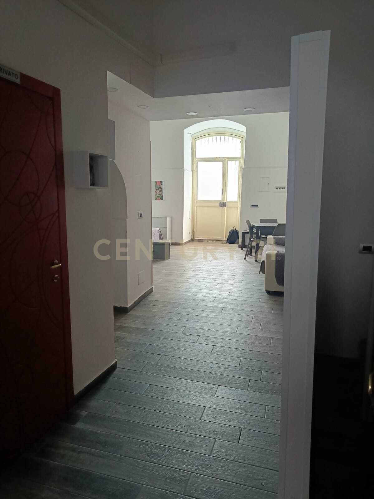 Casa indipendente in affitto in piazza federico di svevia, Catania